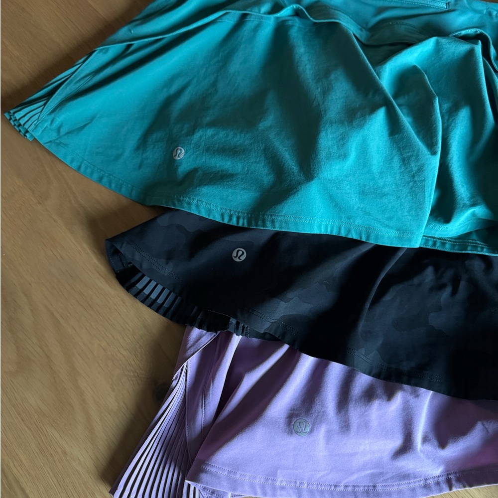 Lululemon Play-off-the-Pleats Skirt - Picture 3 of 4